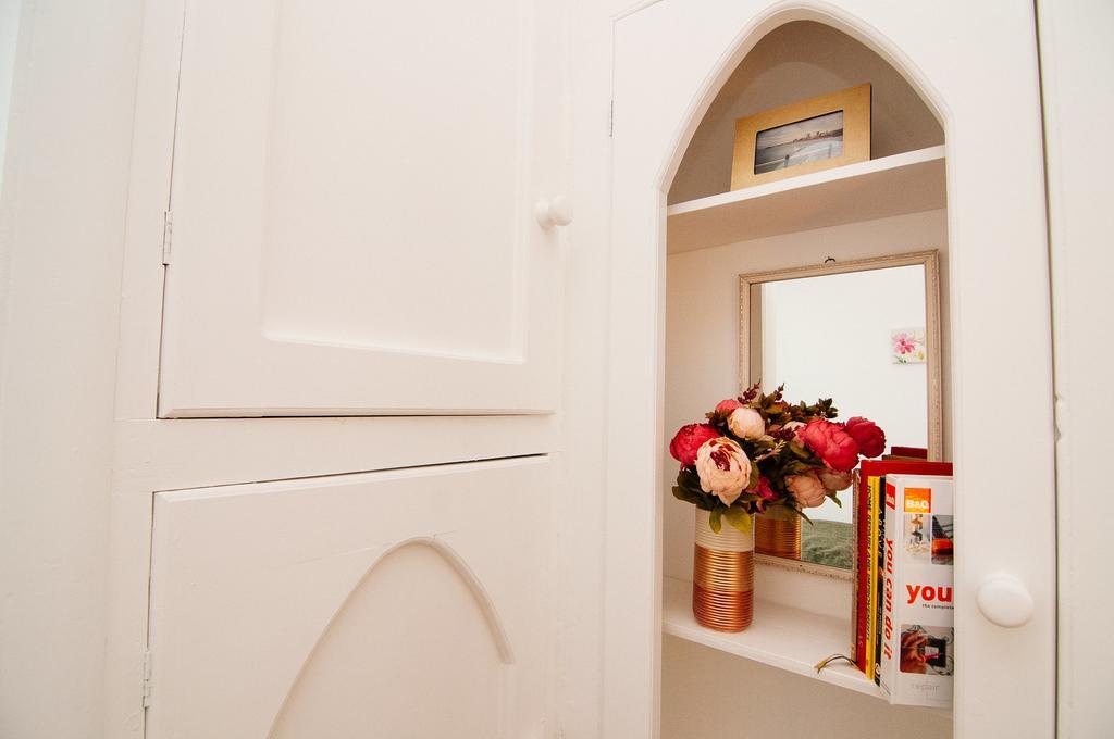 Rockingham House Apartment